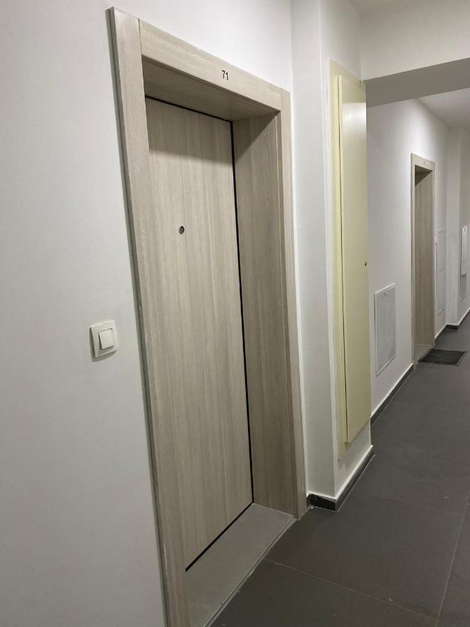 Sunshine Apartment スコピエ エクステリア 写真